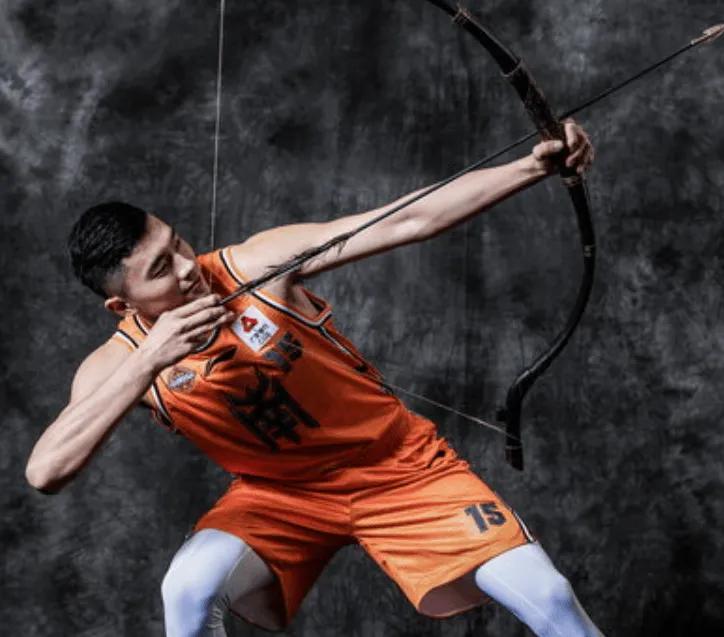 受了采访, 东给到了陈, 队全面的贡 受了采访, 东给到了陈, 队全面的贡