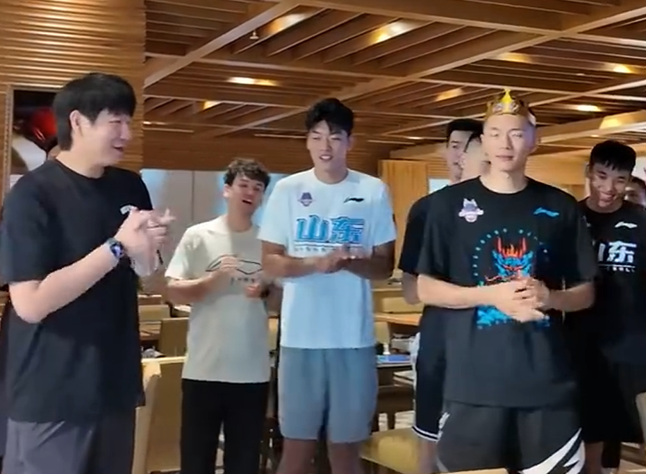 他也在和年 他也在和年