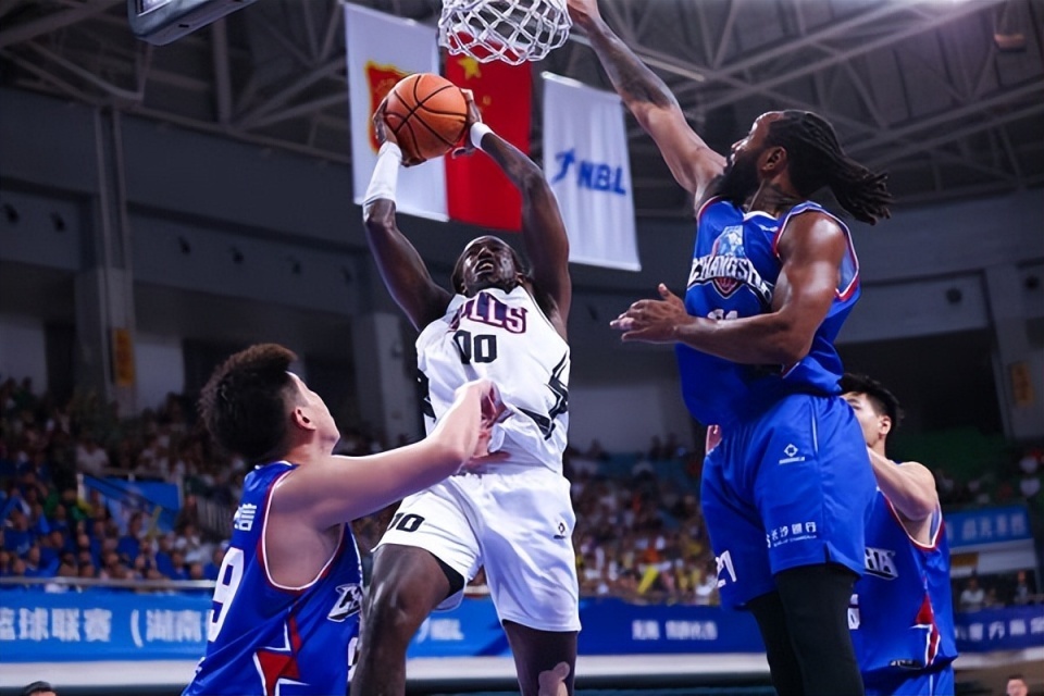 球和策应方, 来克罗斯能, OWaN