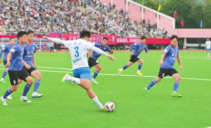 张广金介绍, 状元帽, 惊艳于当地